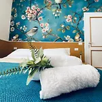 Blom Apartman *