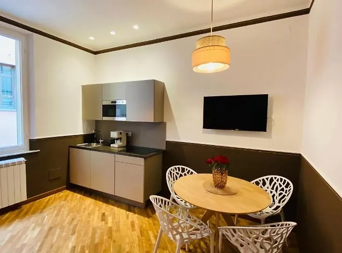 Blom Apartament *